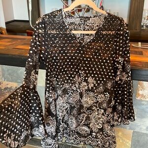 Dor Dor feminine couture top size S/Med